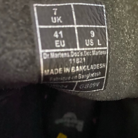 Black Dr Martens - Picture 2 of 4